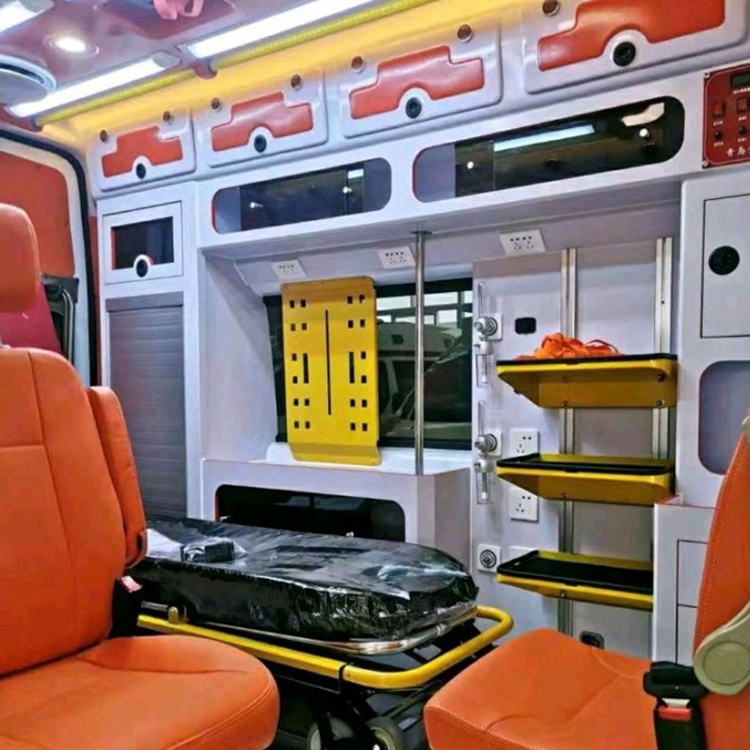 浑南长途救护车护送病人租赁价格
